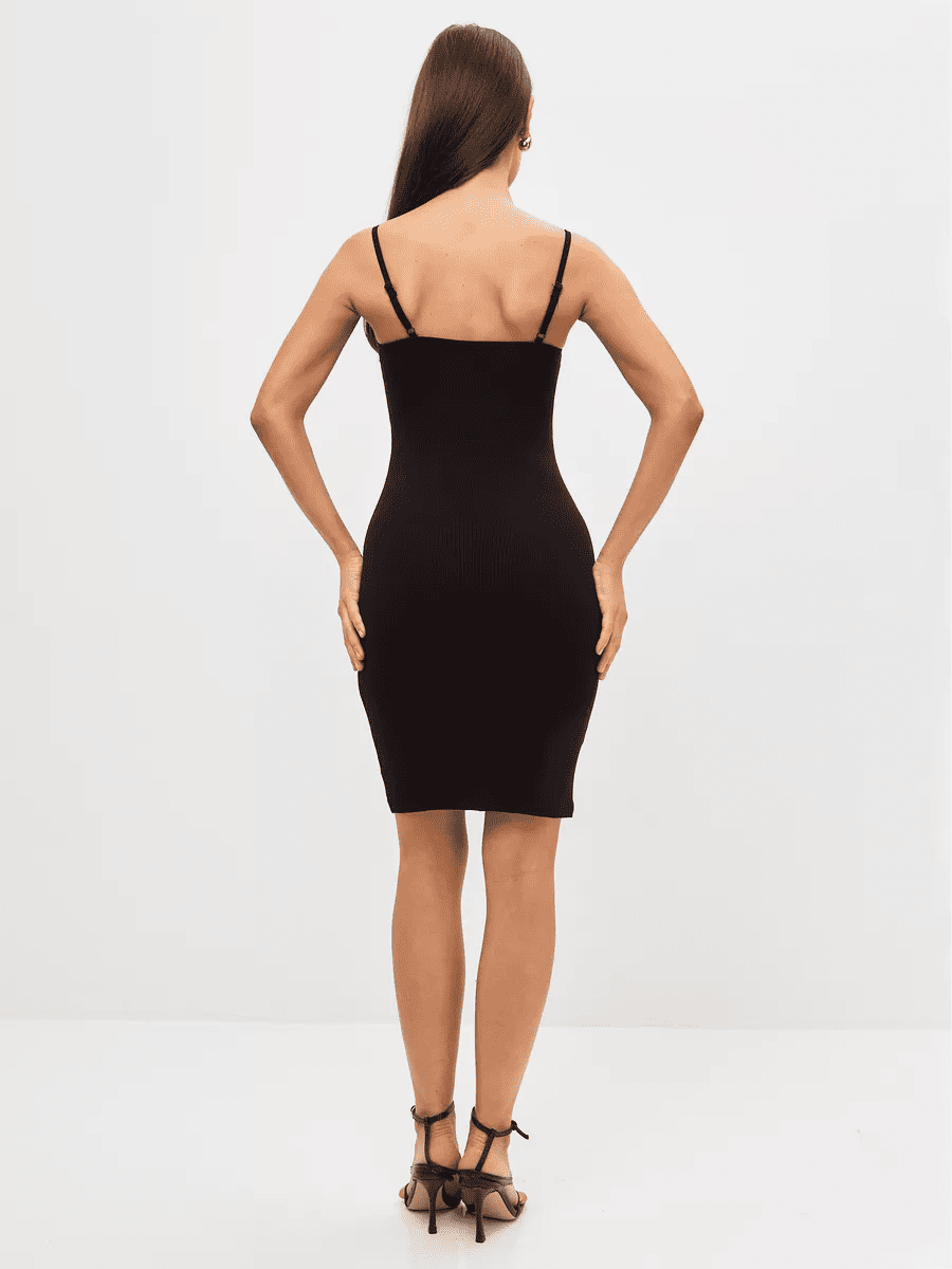 La Parisienne – Robe Sculptante et Silhouette Lissée