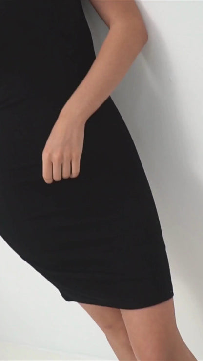La Parisienne – Robe Sculptante et Silhouette Lissée